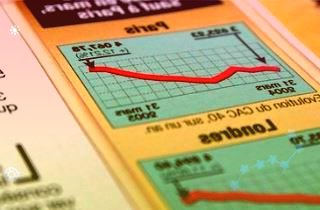 300595欧普康视3月29日小幅下跌1.33%收盘，最新收盘价34.96元